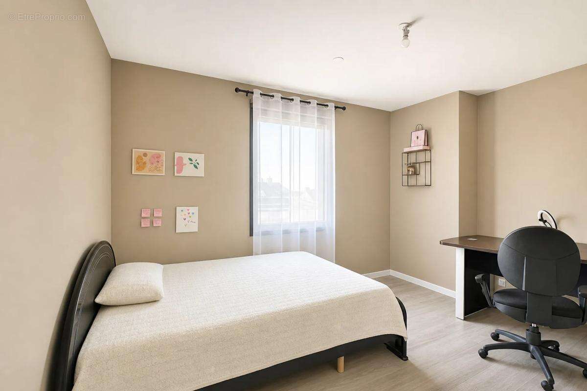 Maison de 9 pièces de 225 m² située à Chaligny - photo 9