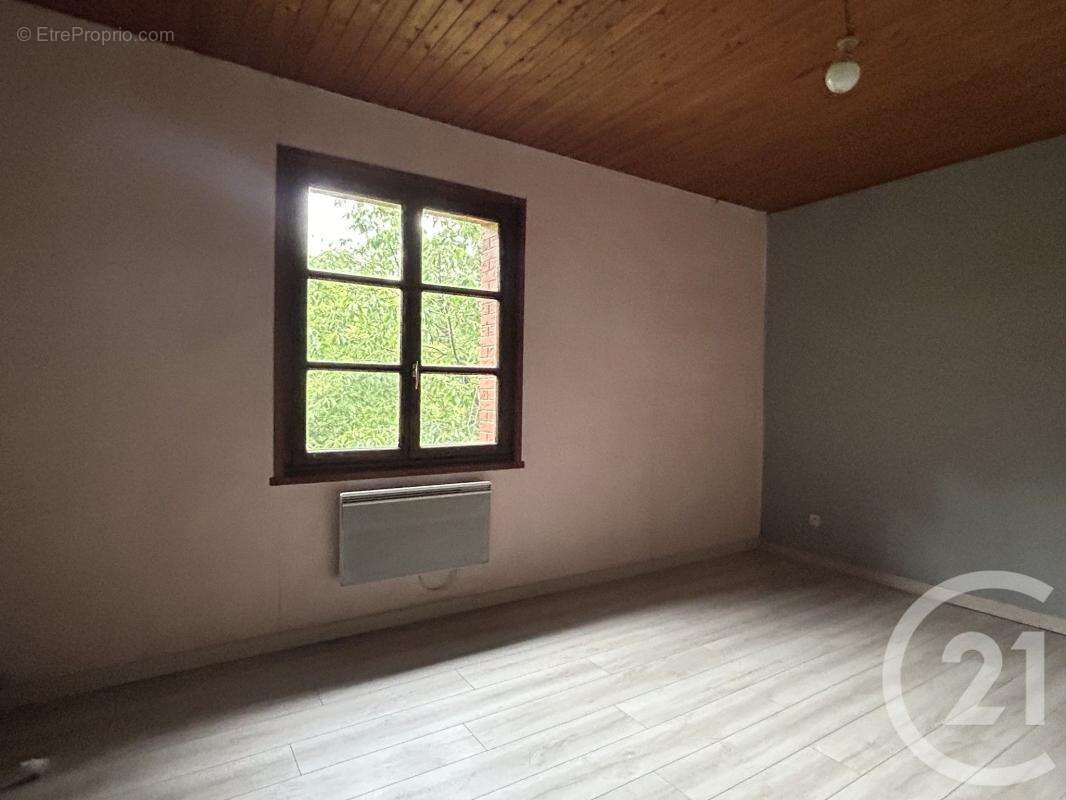 Maison 151 m² à Carly  - photo 8