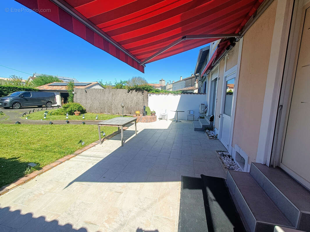 Maison à SAINT-ASTIER