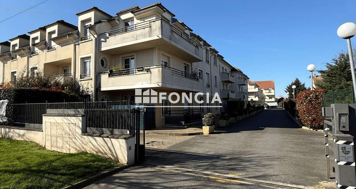 Appartement à PONTAULT-COMBAULT