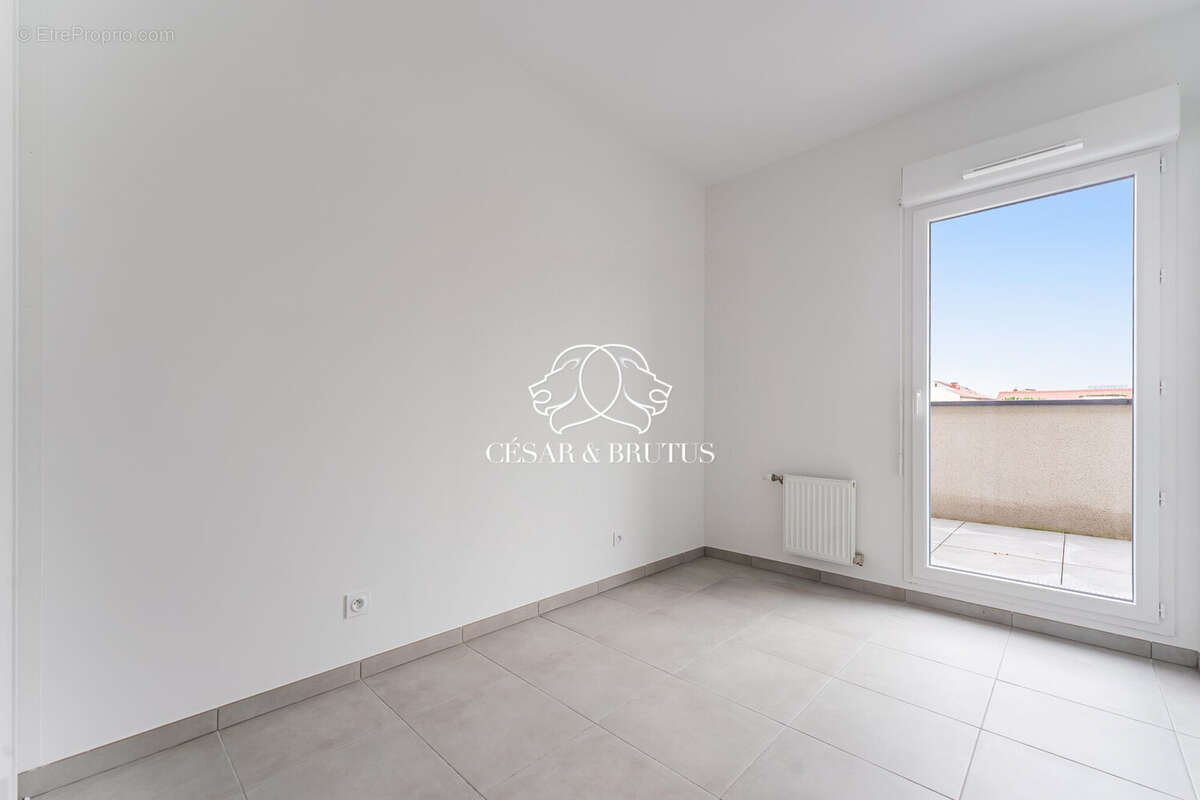 Appartement à LYON-8E