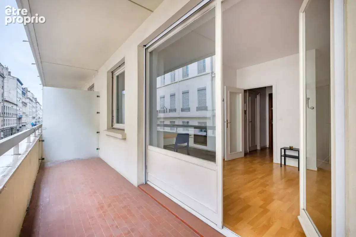 Appartement 1 pièce 33 m² à vendre à Lyon-2e (69002) - photo 2