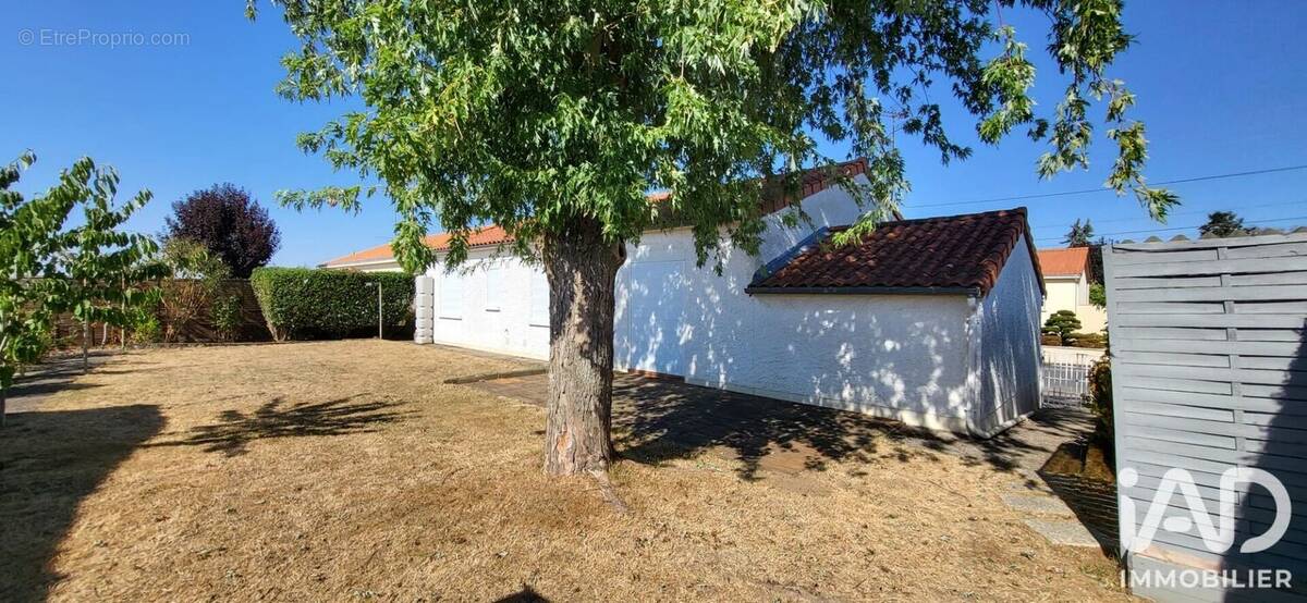 Photo 1 - Maison à LA TESSOUALLE