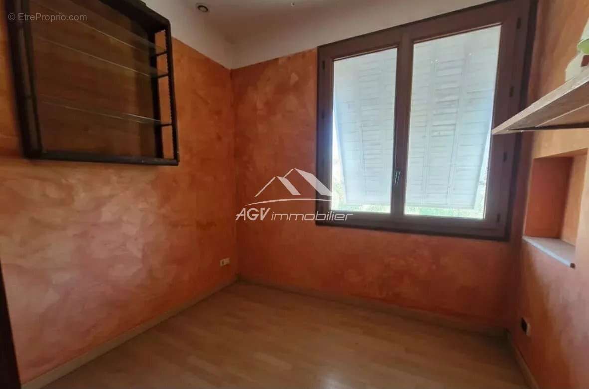 Maison à SAINT-FLORENT-SUR-AUZONNET