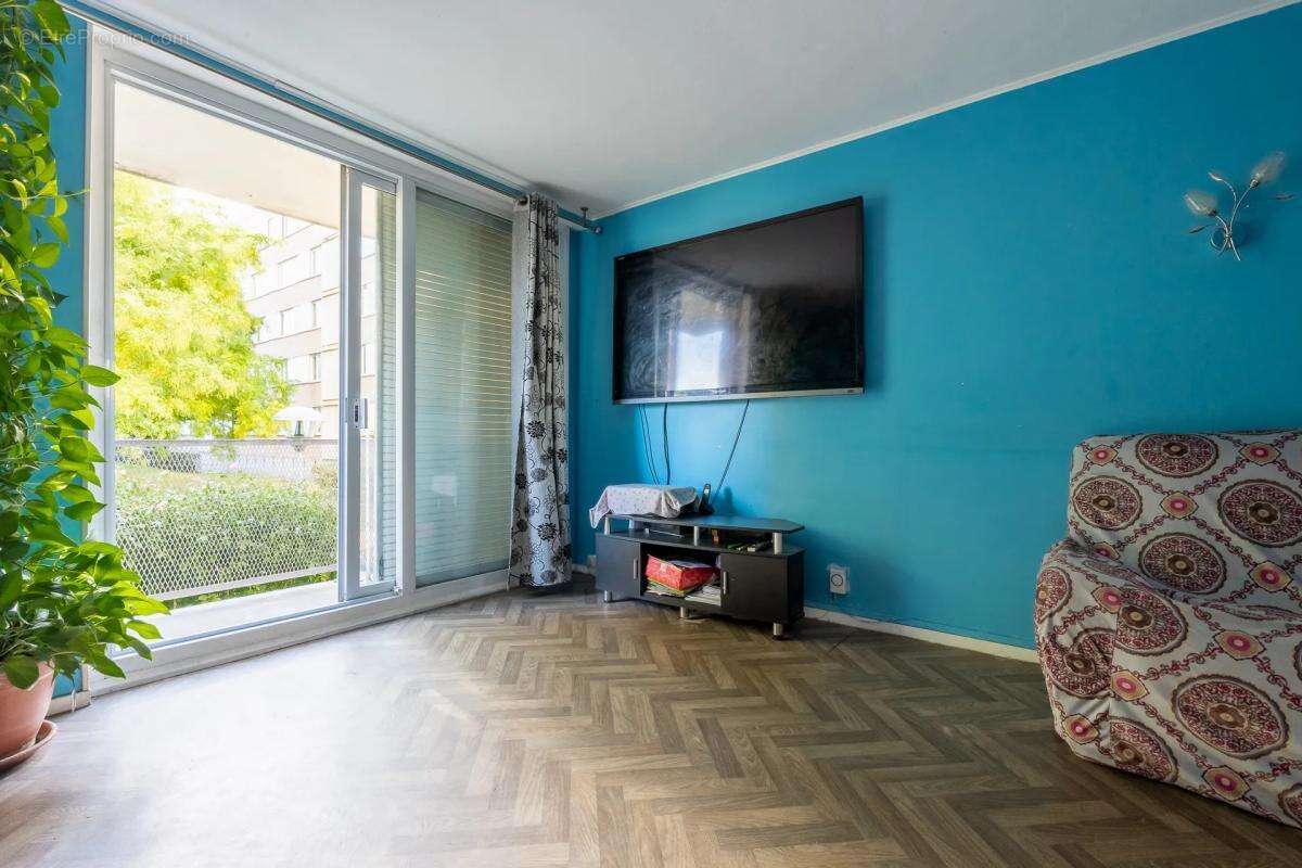 Appartement à ROSNY-SOUS-BOIS
