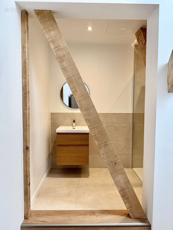 Appartement à CRANVES-SALES