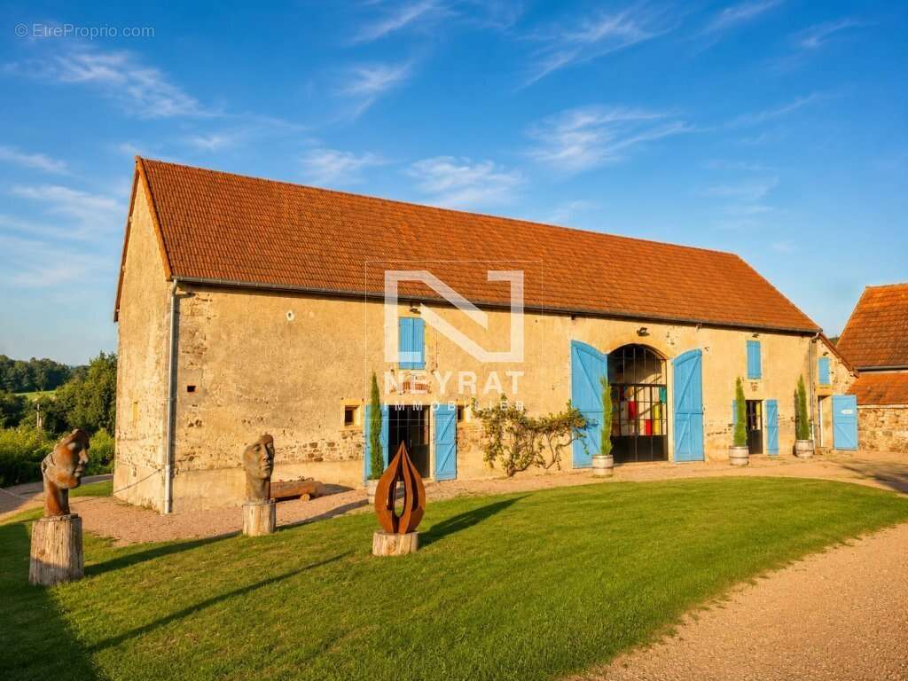 Maison à SAINT-BONNET-DE-VIEILLE-VIGNE