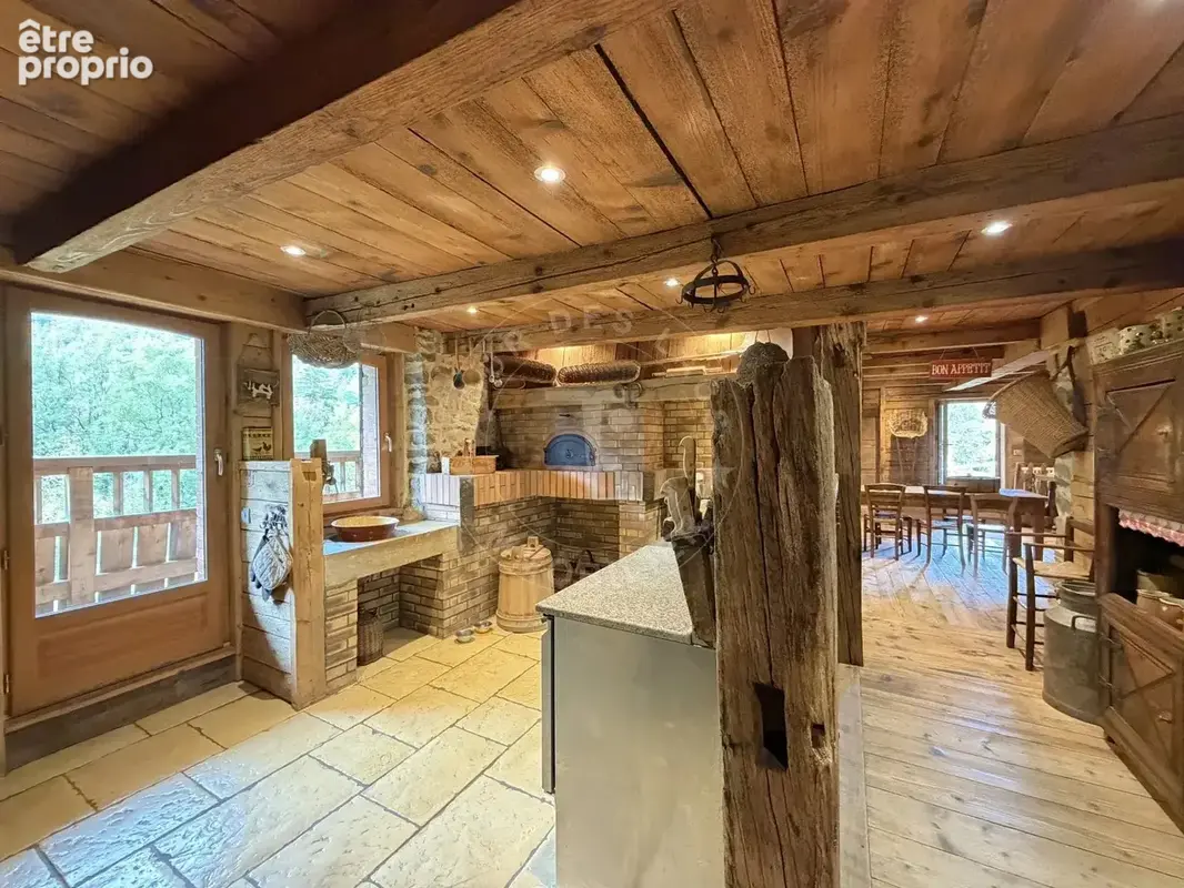 Ferme de caractère du XVIIIᵉ siècle – 330 m² – Thônes - photo 10