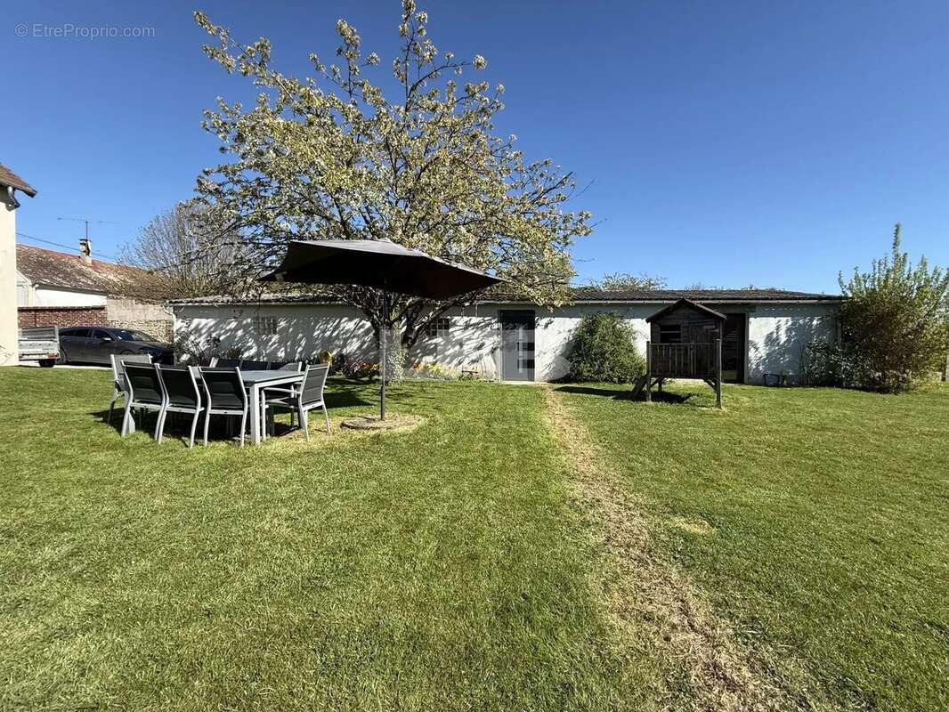 Maison à GRISY-LES-PLATRES