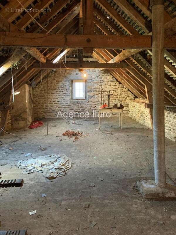 photos - Maison à OLORON-SAINTE-MARIE