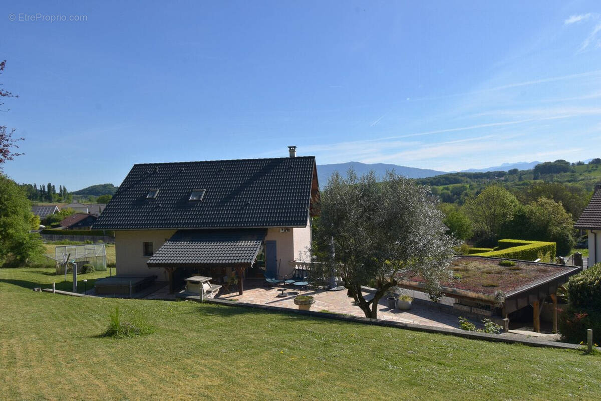 Maison à MONNETIER-MORNEX