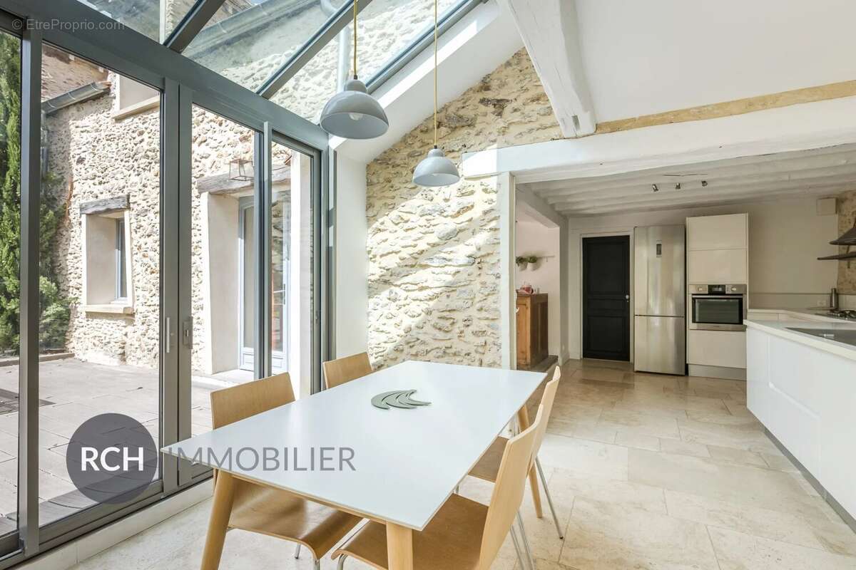 Maison à MONTFORT-L&#039;AMAURY