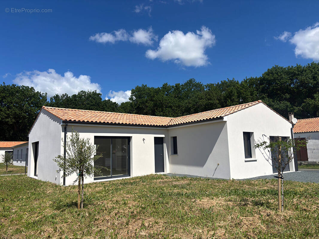 Maison à SAINT-SULPICE-DE-ROYAN