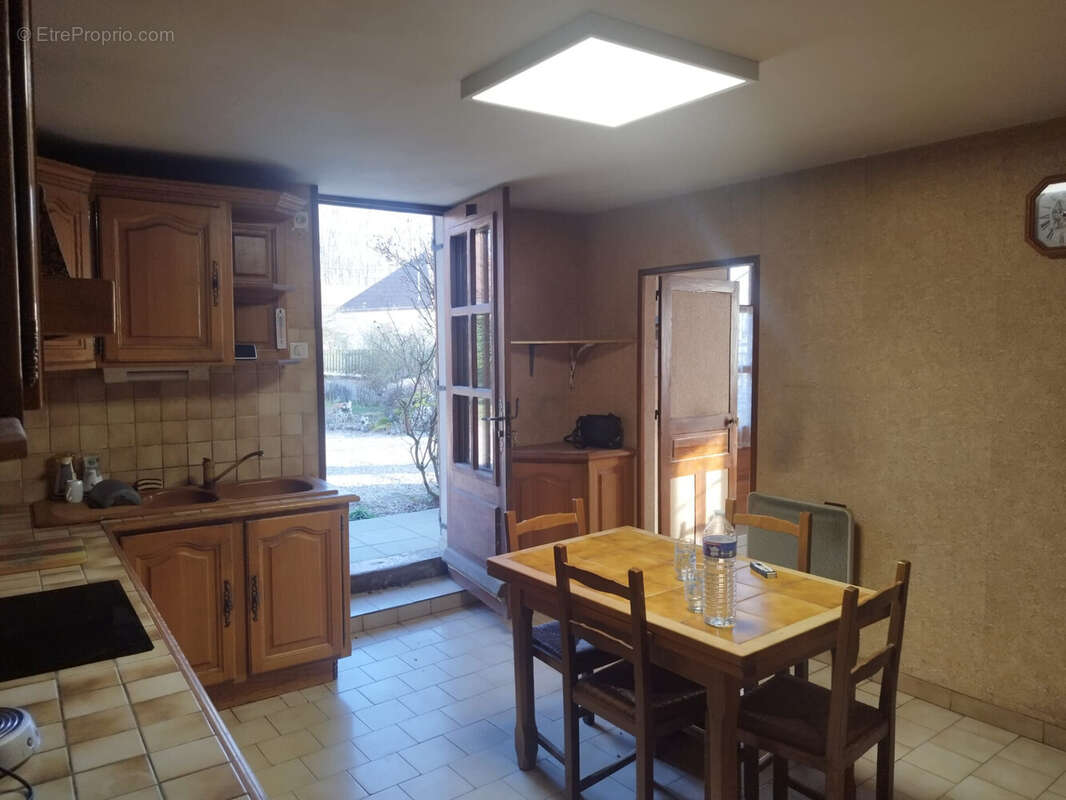 Maison à PIERRE-DE-BRESSE