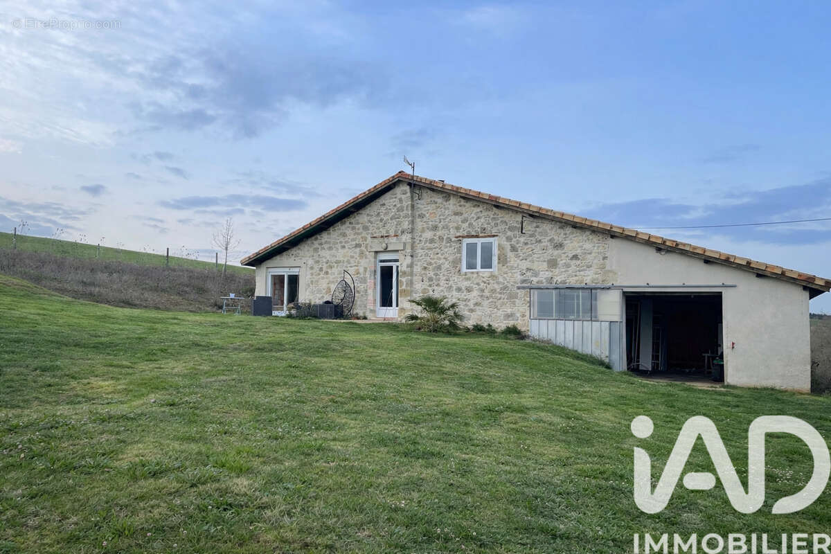 Photo 3 - Maison à PRAYSSAS