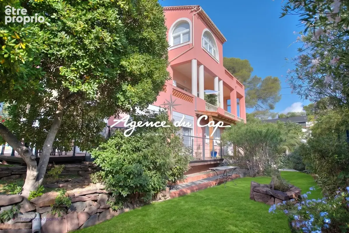 Appartement à SAINT-RAPHAEL