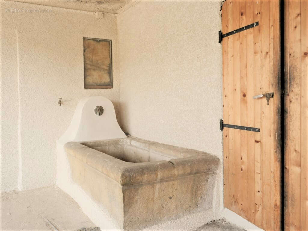 Maison à HAUTEVILLE-LOMPNES