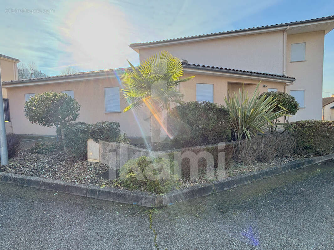 Appartement à SAINT-DONAT-SUR-L'HERBASSE