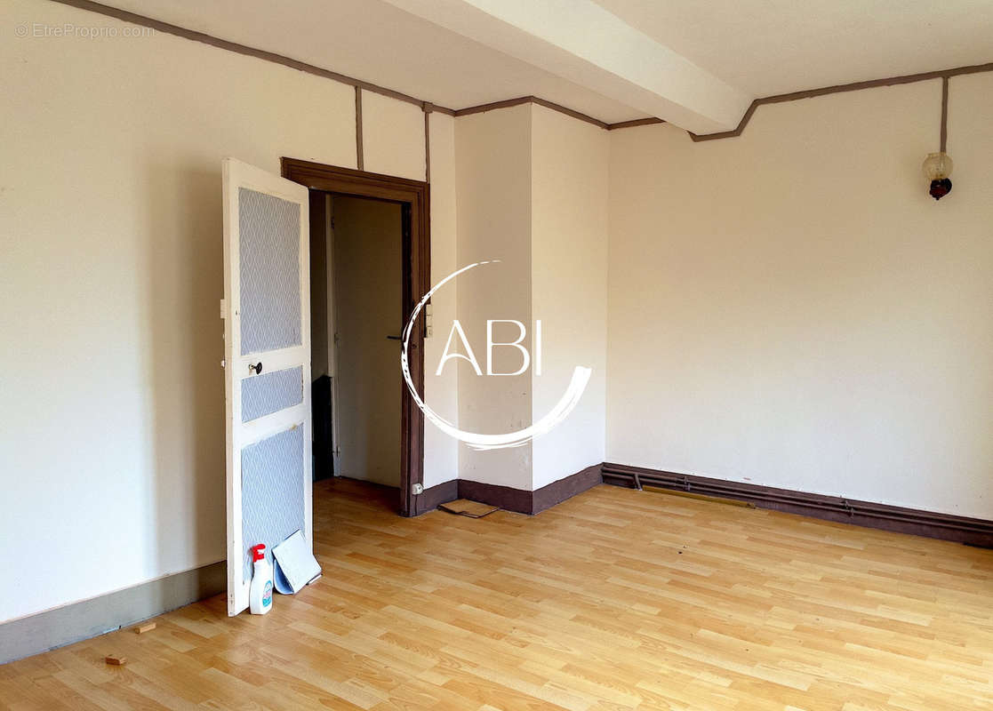 Maison à LIGNIERES-ORGERES