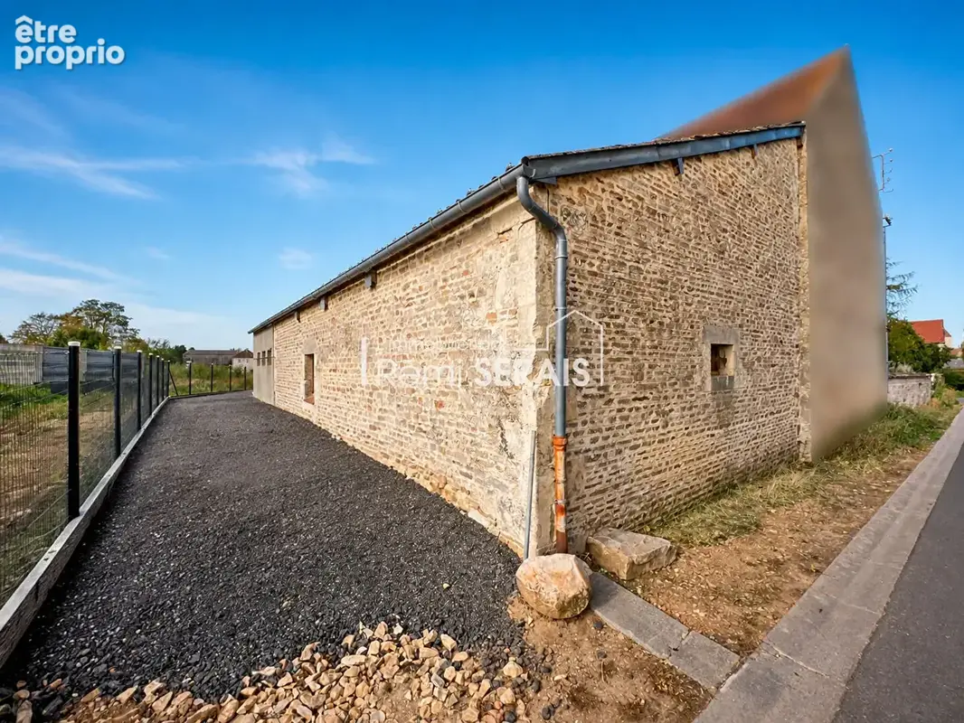POTIGNY : Ancienne cidrerie en pierre à réinventer au coeur de Potigny - photo 9