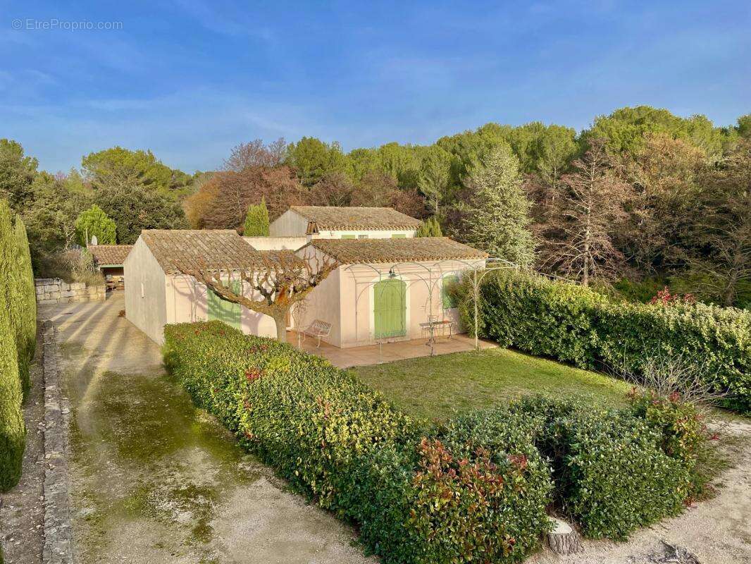 Maison à L&#039;ISLE-SUR-LA-SORGUE