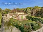 Maison à L&#039;ISLE-SUR-LA-SORGUE