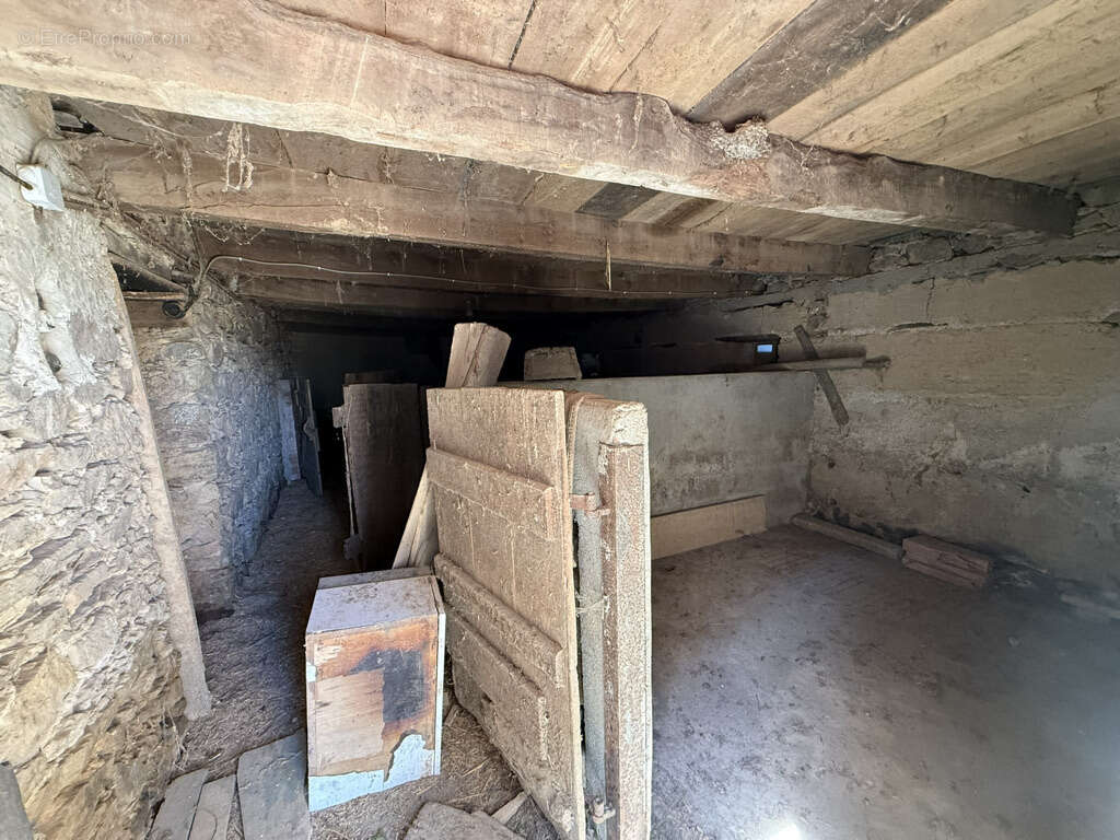 Maison à JOUQUEVIEL