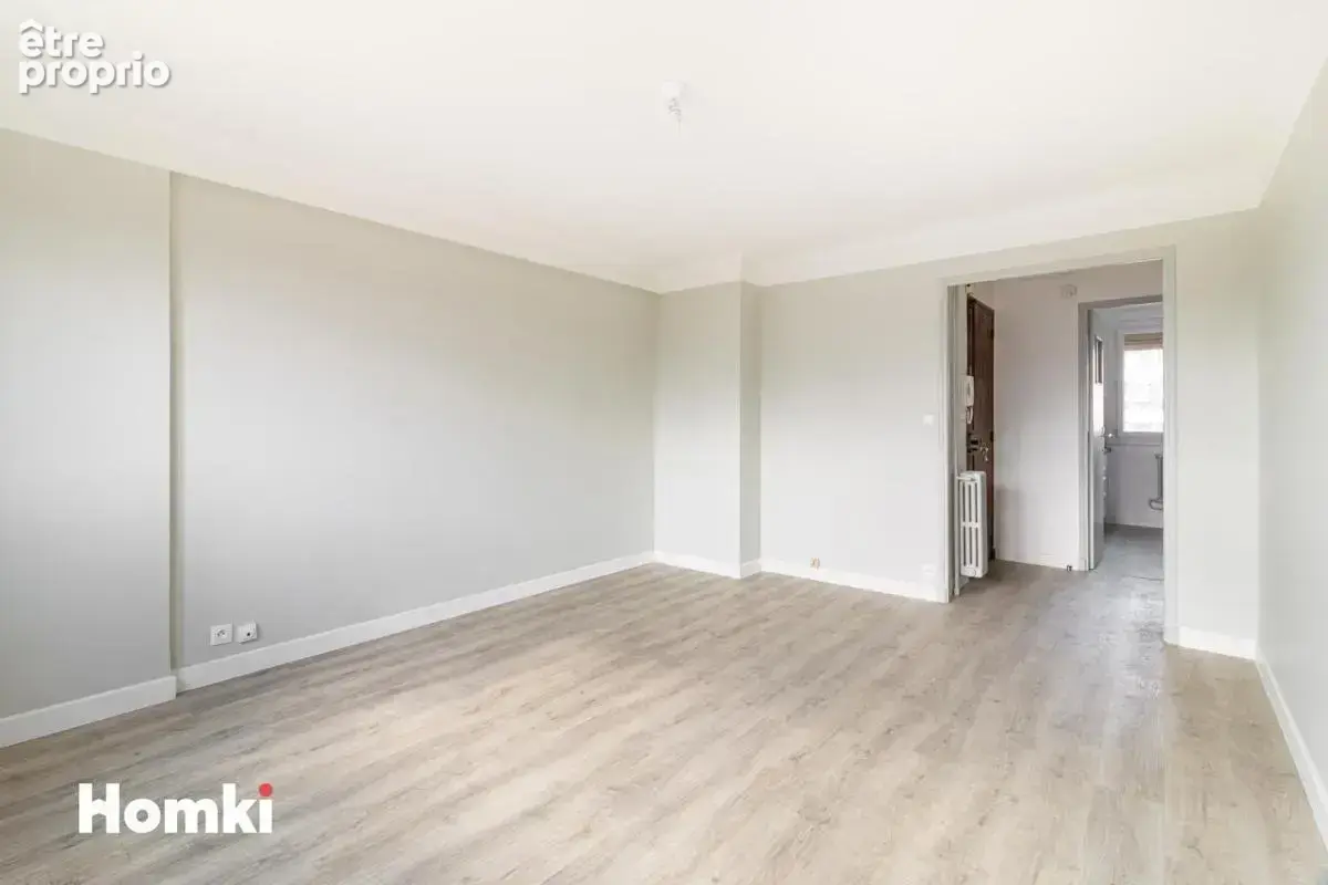 Appartement T4 de 75 m² à Marseille 13006, Boulevard Vincent Delpuech - photo 2