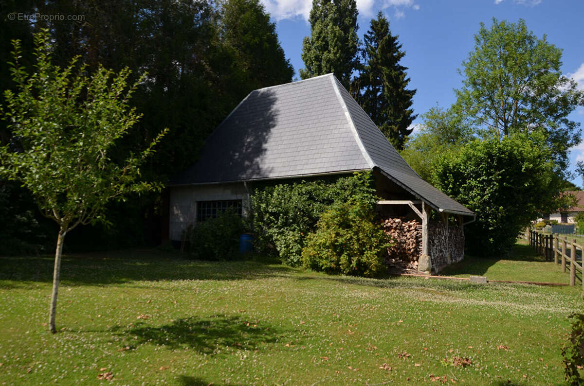 Maison spacieuse à vendre à Tourville-la-Campagne - Un véritable coup de coeur ! - photo 5