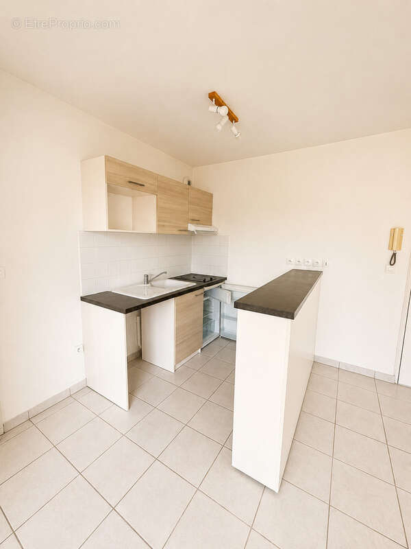 À VENDRE   Appartement T2 avec balcon, 2 parkings   Résidence sécurisée à Achicourt - photo 3