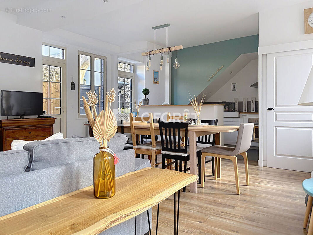 Maison à BERNIERES-SUR-MER