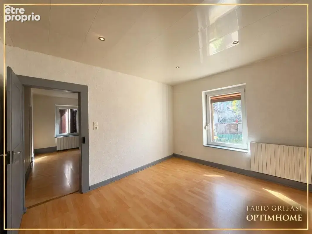 Grande maison avec gros potentiel (450m²) - photo 4