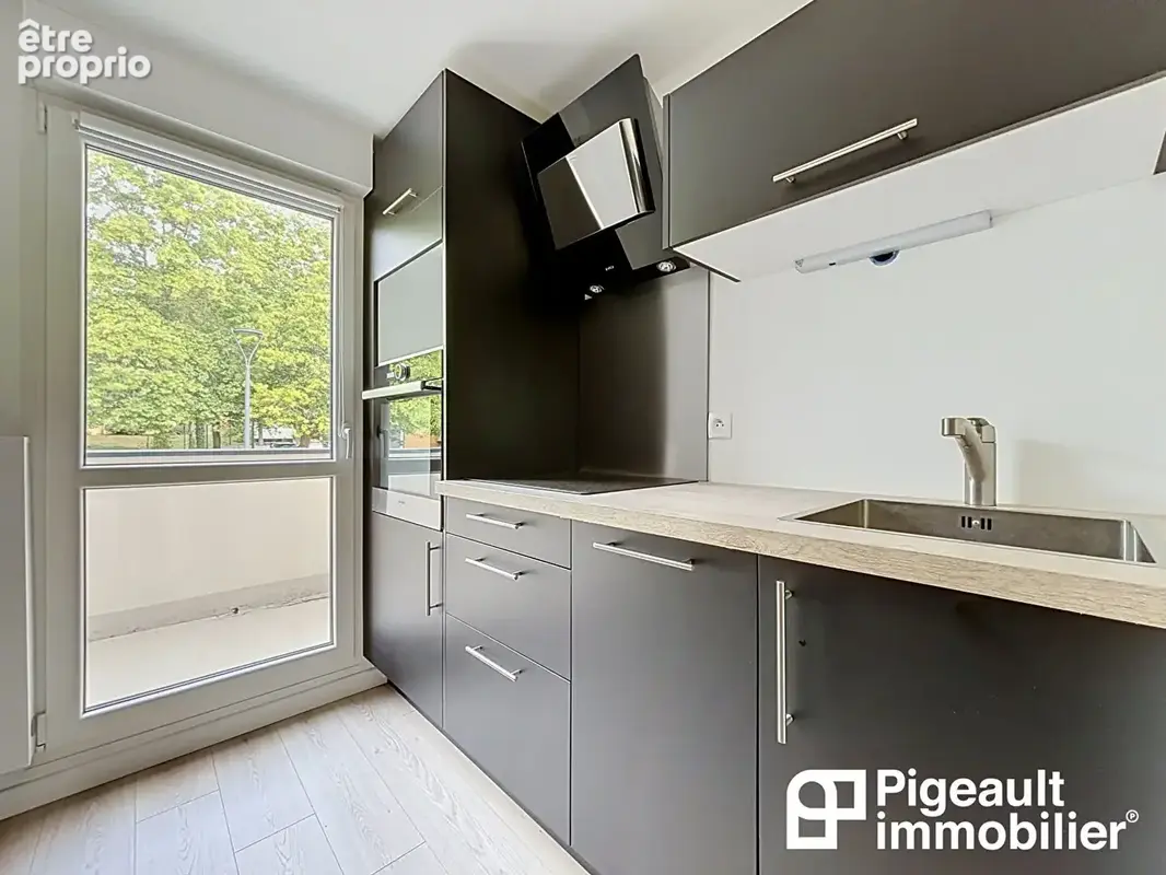 Appartement T3 à vendre - Rennes quartier Longs Champs - Garage - Balcons - Cave - Vue sur verdure - photo 4