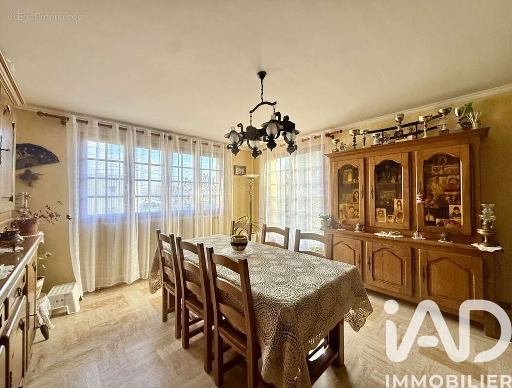 Photo 9 - Maison à VIGNEUX-SUR-SEINE