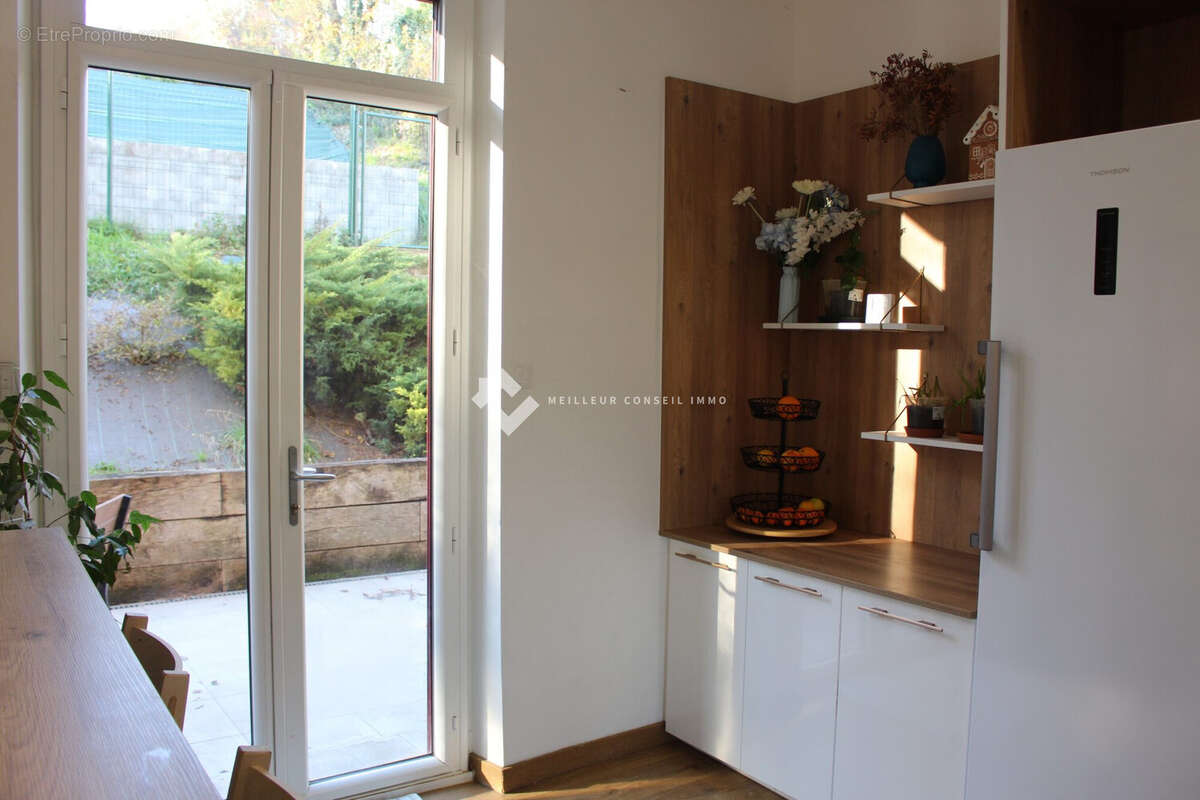 Maison 220 m² à Lancrans  - photo 4