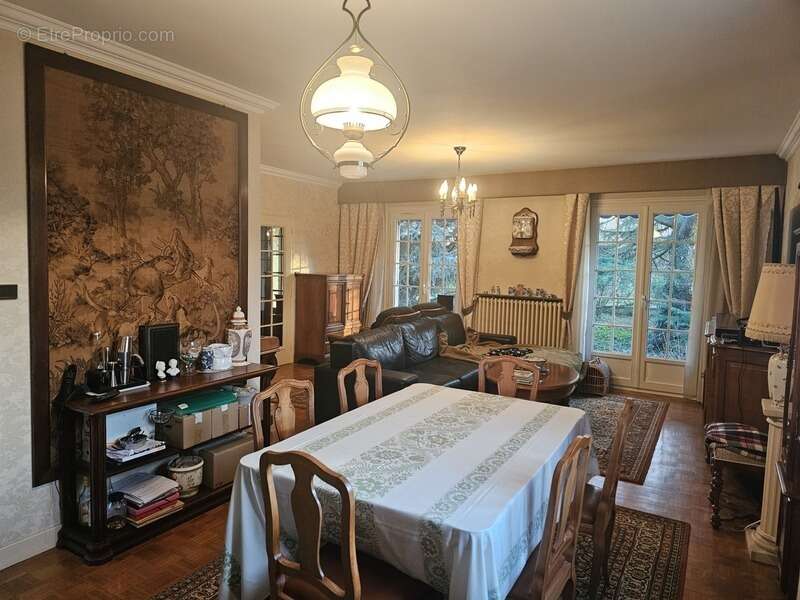Maison à FENAY