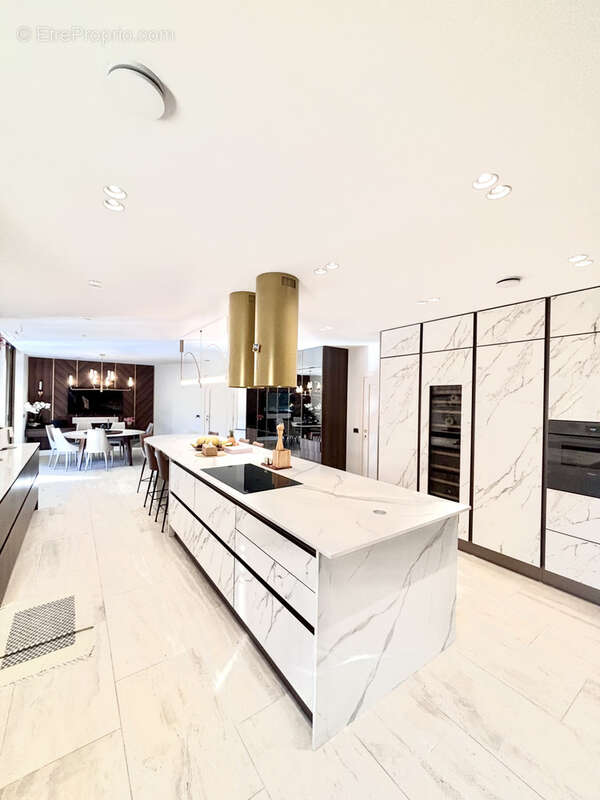 Mougins vieux village villa individuelle t7 au calme 600m2 parc de 7770m2 piscine tennis - photo 13