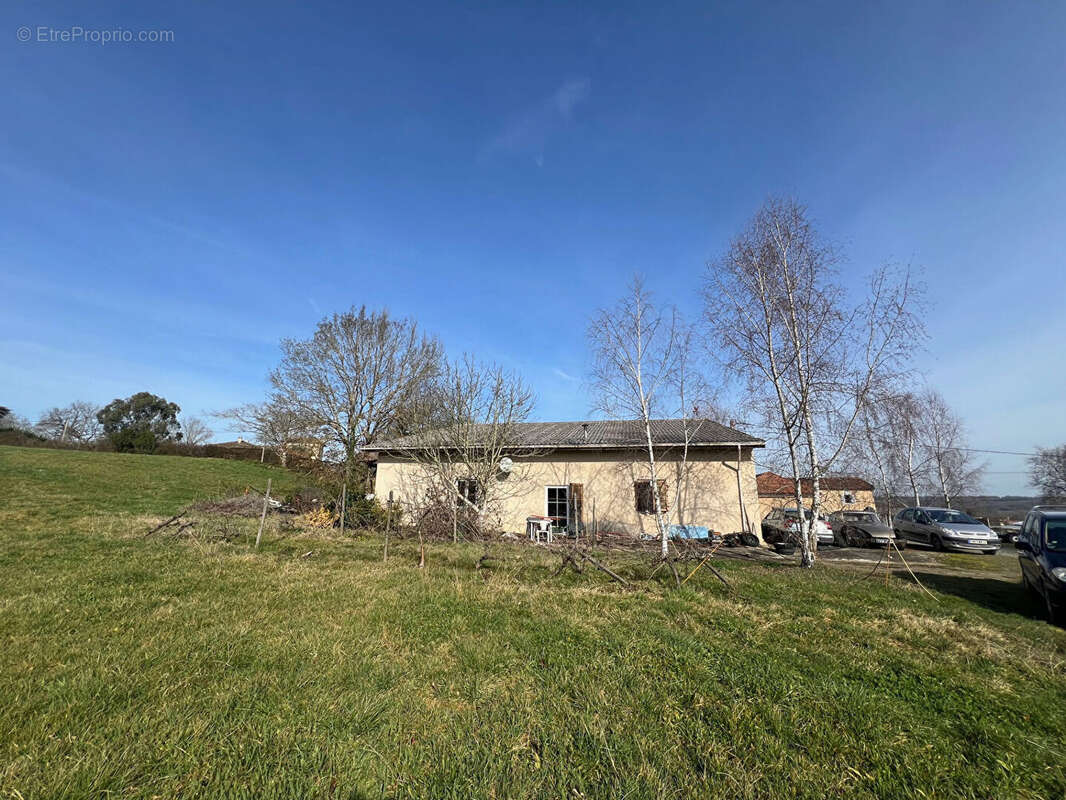 Maison à AUX-AUSSAT