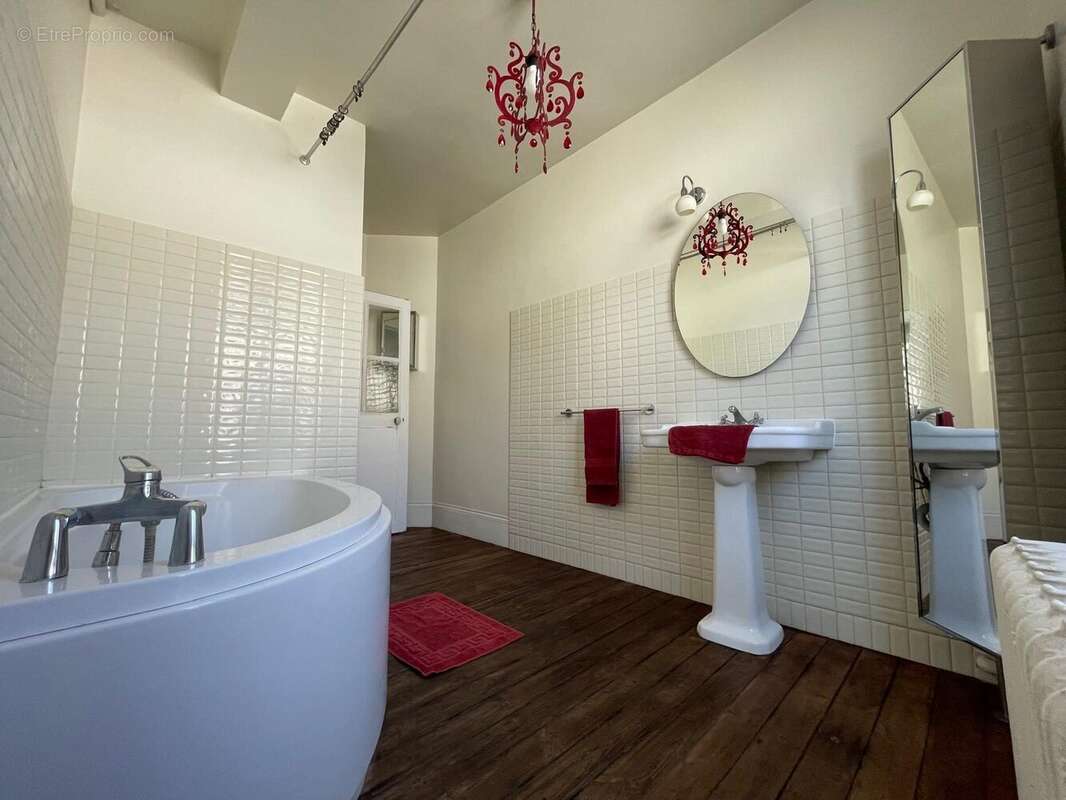 Maison 166 m² à Etreux  - photo 9