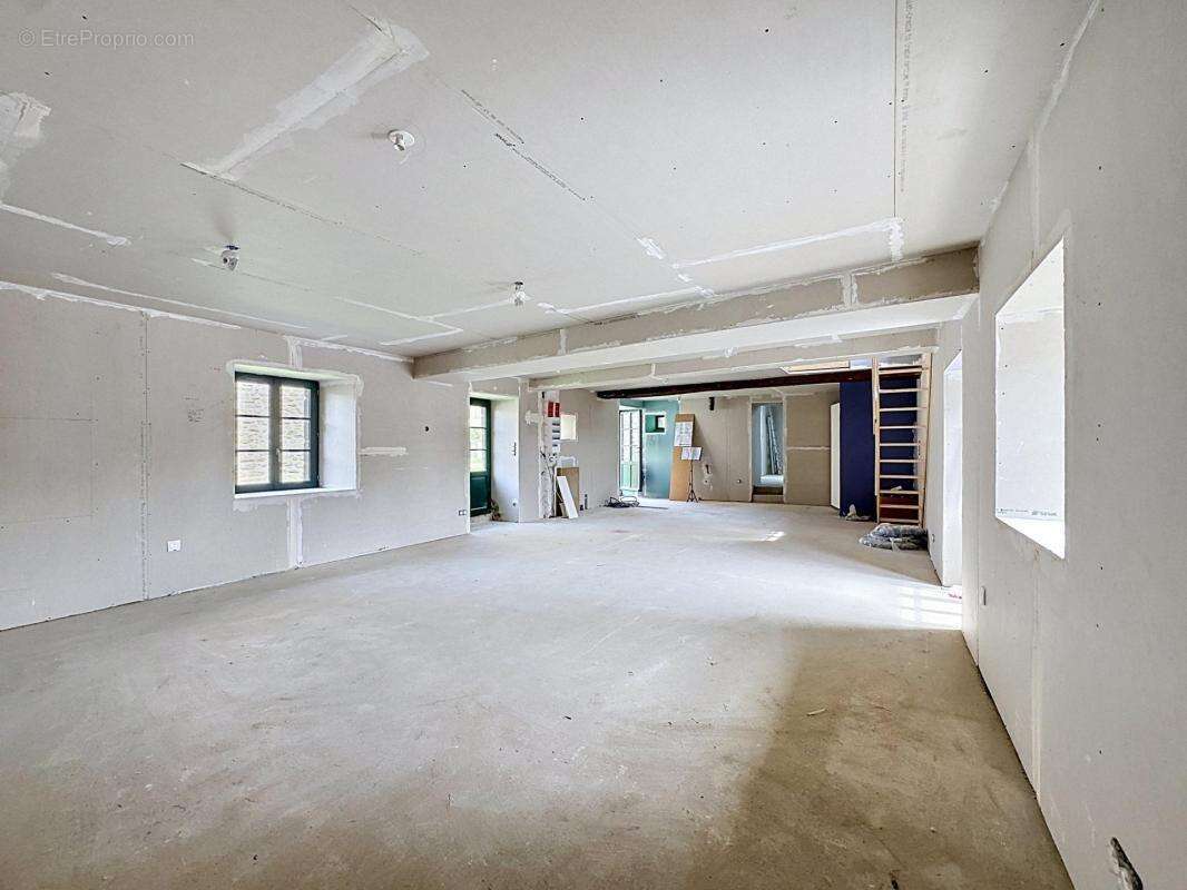 Maison en pierre 6 pièces 140 m2 proche Rance - photo 4