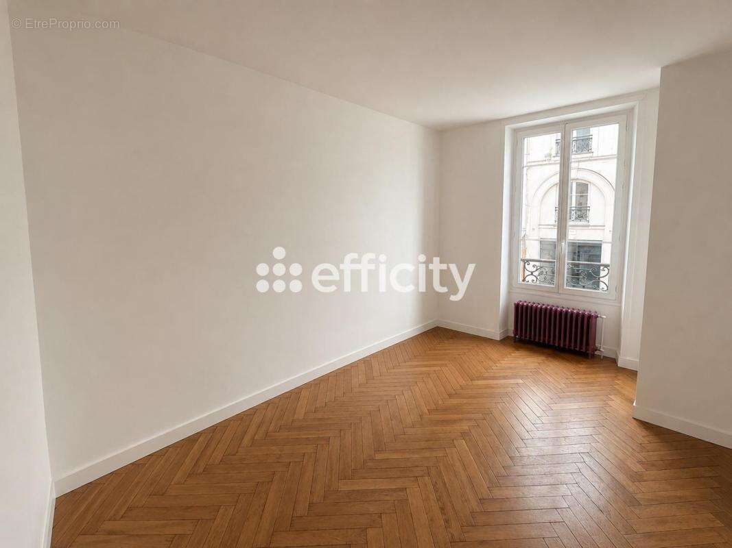 Appartement à PARIS-19E