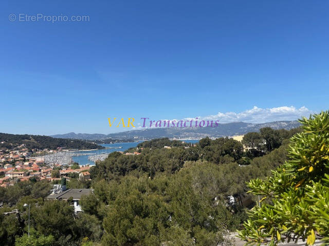 Appartement à SAINT-MANDRIER-SUR-MER
