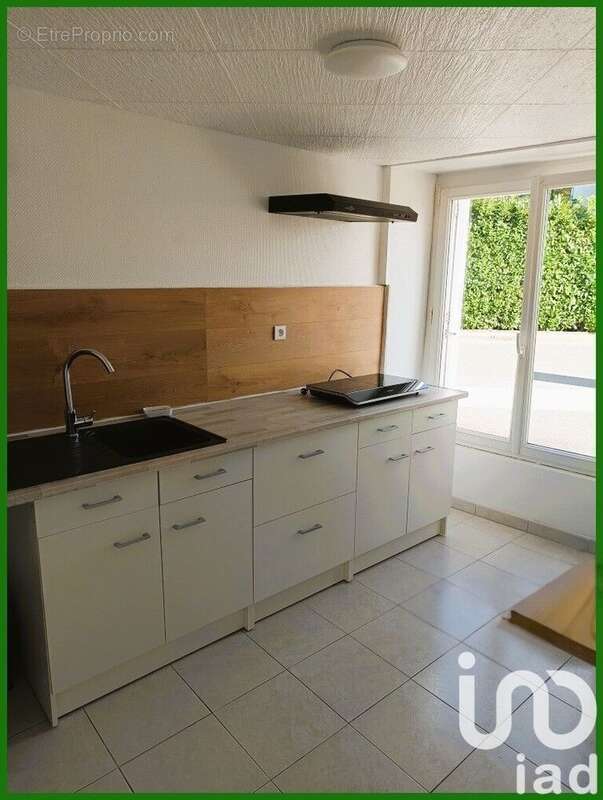 Maison 53 m² à Saint-Prouant  - photo 4
