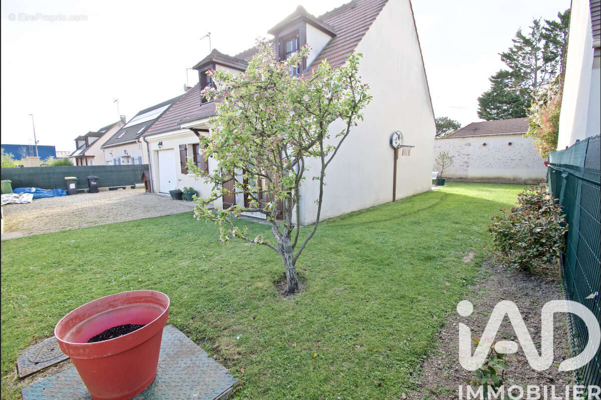 Photo 4 - Maison à SERMAISES