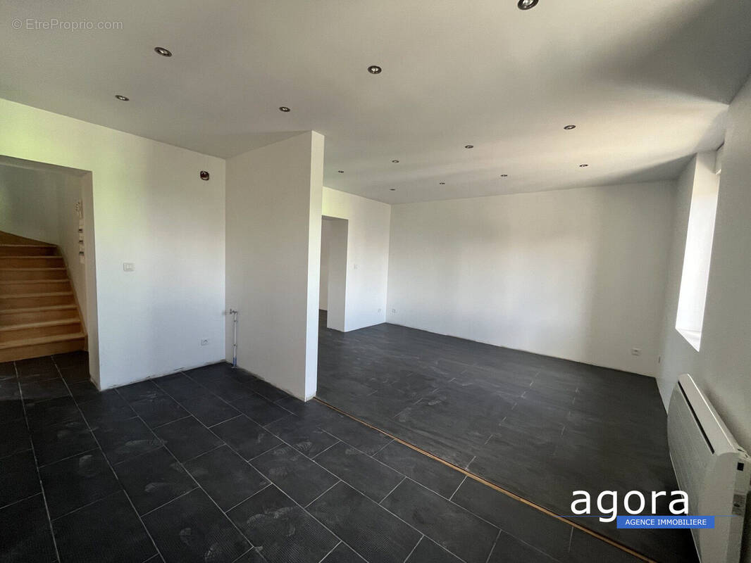 Maison 132 m² à Tucquegnieux  - photo 2