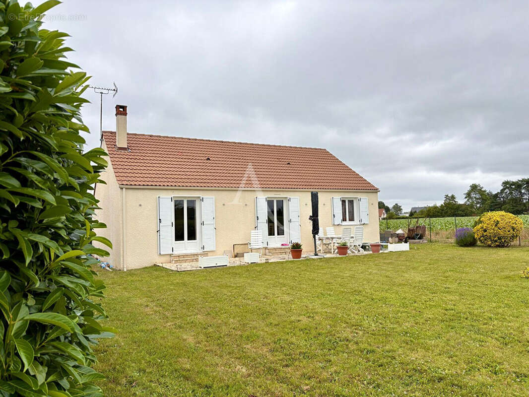 Maison à VITRY-AUX-LOGES
