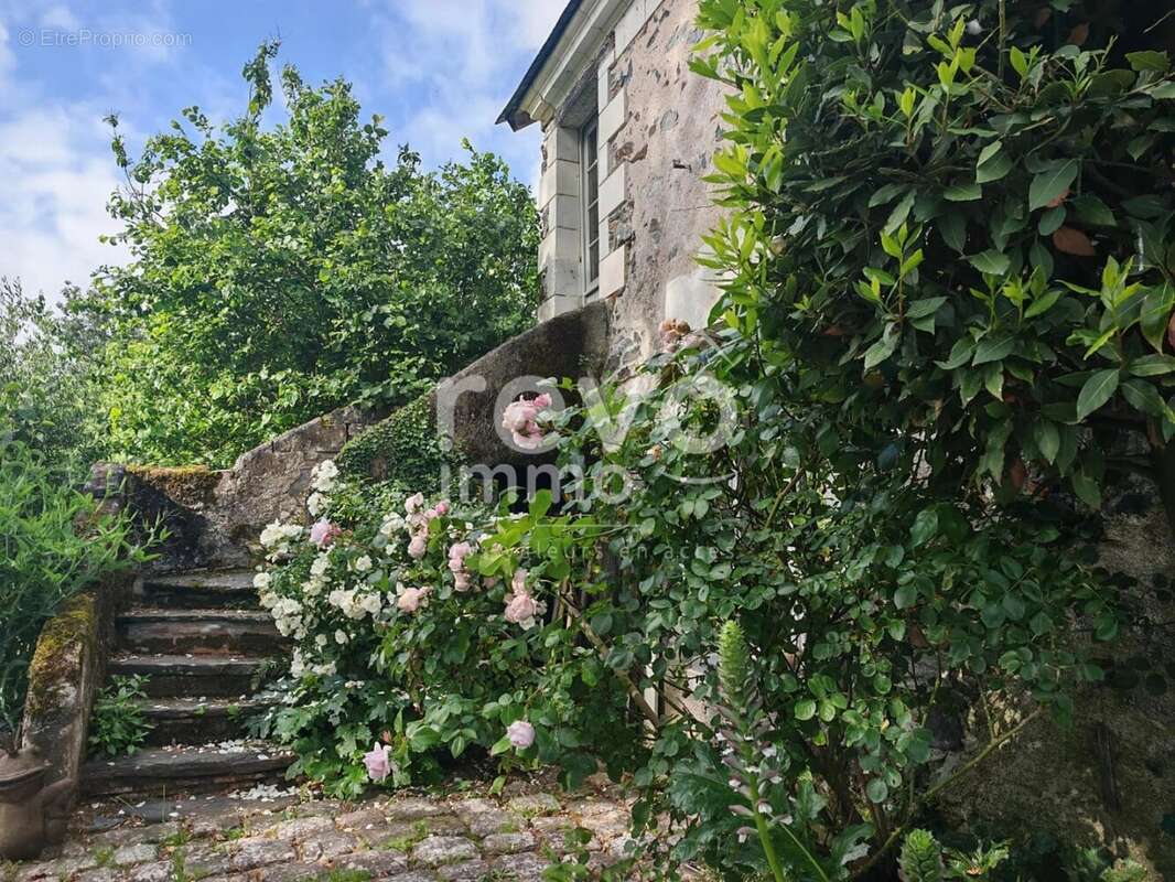 Maison d'exception  vue sur loire 7 pieces - photo 12