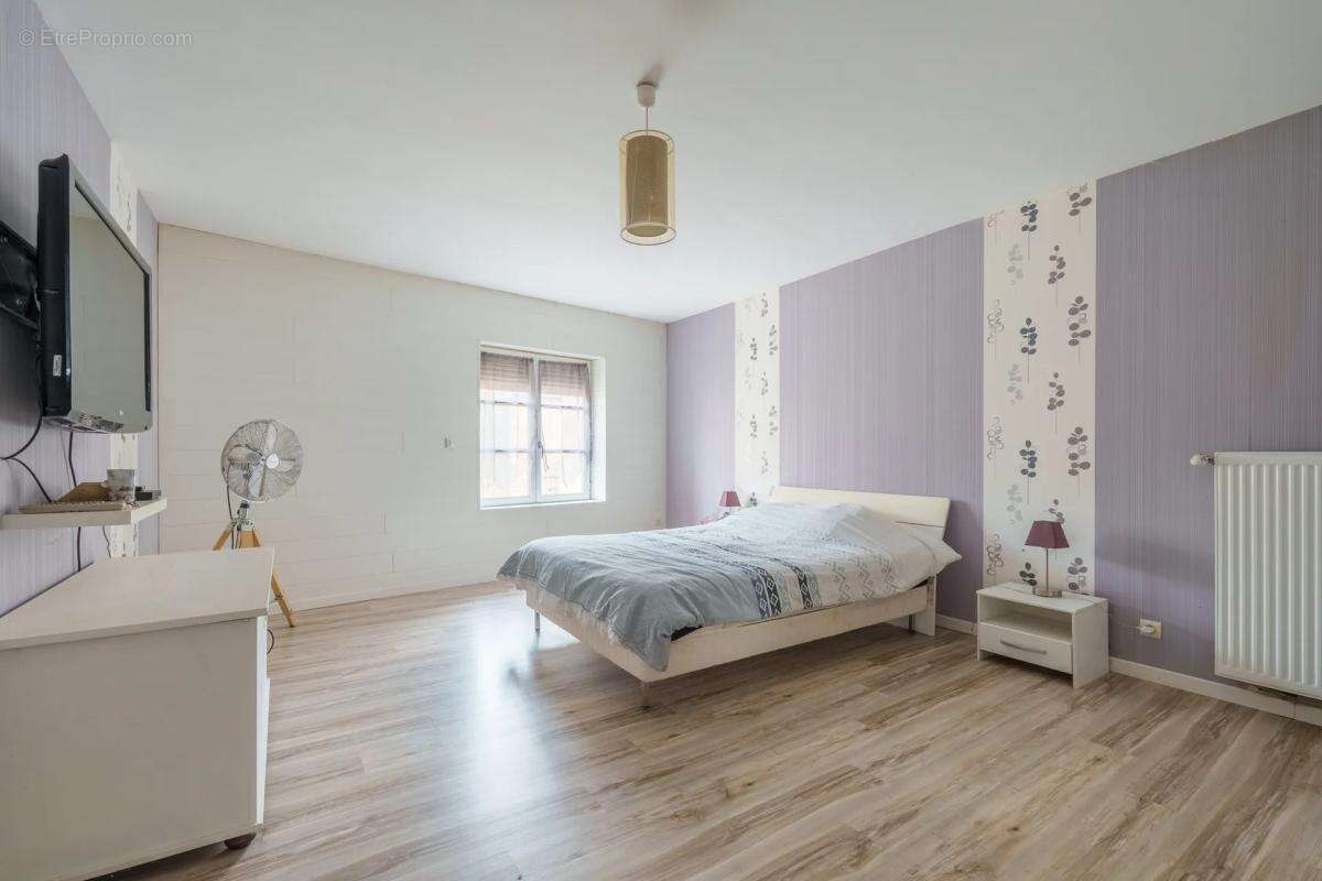 Maison à VAL-DE-MEUSE