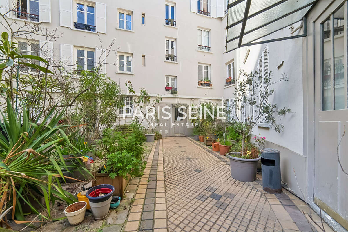 Appartement à LEVALLOIS-PERRET
