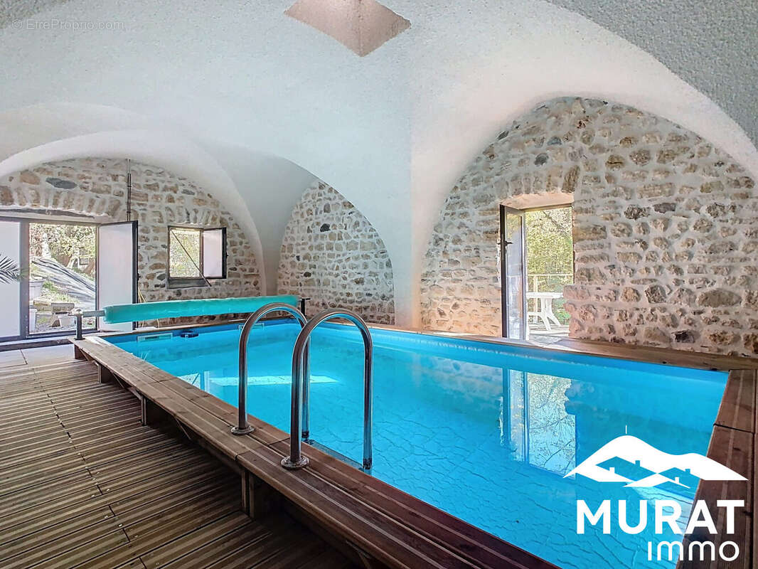 Maison à SAINT-SATURNIN